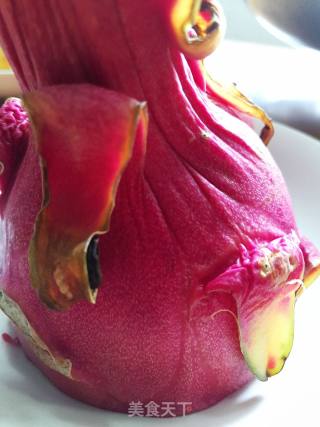 Healthy Cereal Cheese Pitaya Apple Salad recipe