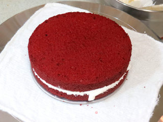Minimalist Style. Red Velvet Birthday Cake recipe