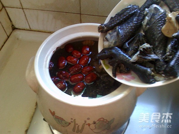 Ejiao Red Date Black Chicken Soup recipe