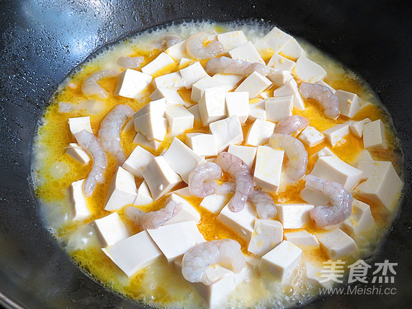 Salted Egg Yolk Shrimp Tofu recipe