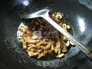 Fried Noodles with Hot Pepper Pork and Cauliflower recipe