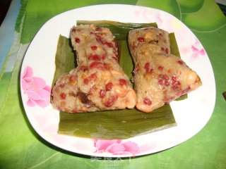 【five-spice Egg Yolk Meat Dumplings】——a Love Gift for The Family on The Dragon Boat Festival recipe