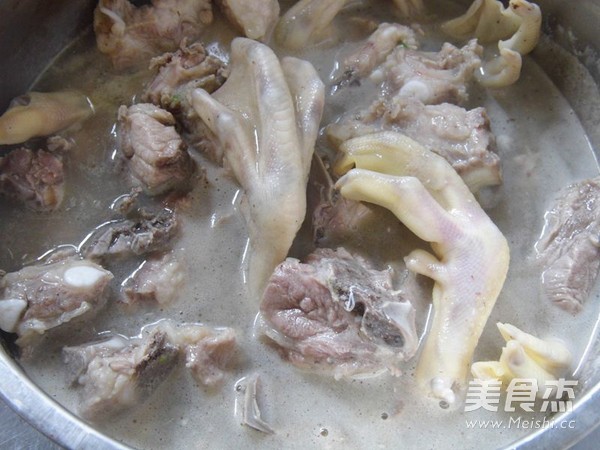 Winter Melon Duck Foot Spare Ribs Soup recipe