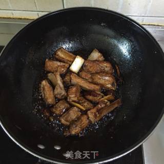 Braised Pork Ribs with Beans recipe