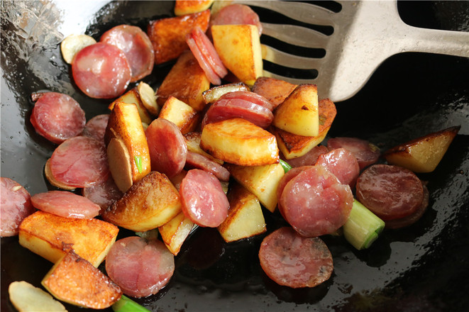 Braised Rice with Potatoes and Sausages recipe