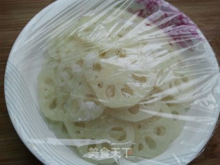 Sugar Pickled Lotus Root Slices recipe