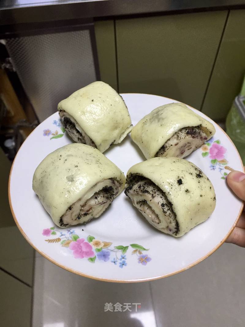 Red Bean and Black Sesame Mixed Roll recipe