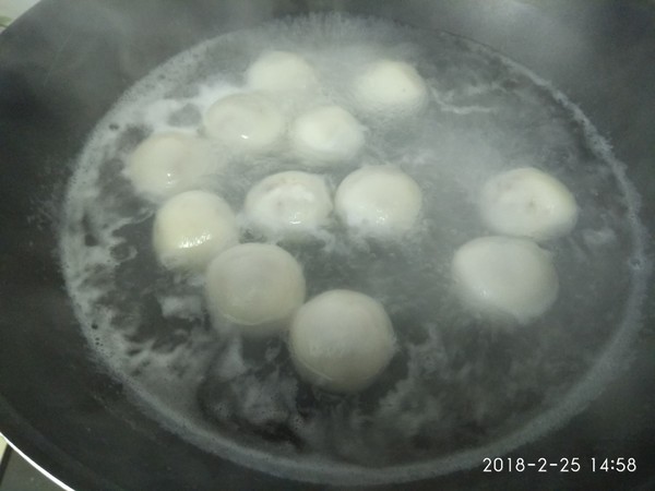 Pork Floss and Bean Paste Rice Ball recipe