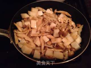 Lotus Root Porridge with Shrimp, Crab Flavor, Mushroom, Carrot and Scallop recipe