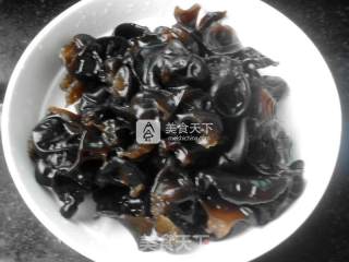 Stir-fried Cabbage with Fungus recipe