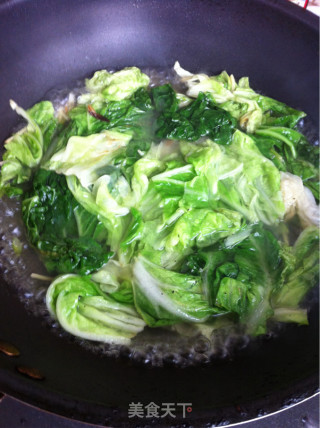 Braised Cabbage with Radish Balls recipe