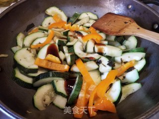 Stir-fried Italian Melon with Olive Vegetables recipe