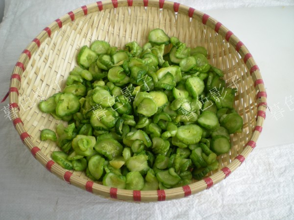 Crispy Cucumber Side Dish recipe