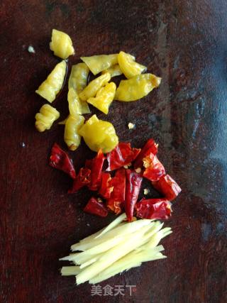 Lean Pork with Tofu and Pork Blood recipe