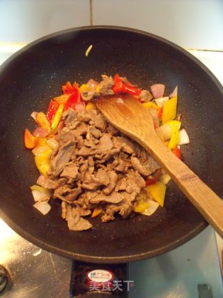 Ten Minutes of Fast Hand-preserving Lettuce-----beef in Oyster Sauce recipe