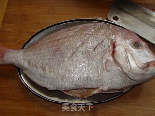 Red Crucian Carp with Ginger Oil recipe