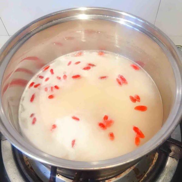 Sweet Porridge with Coconut Milk and Wolfberry recipe