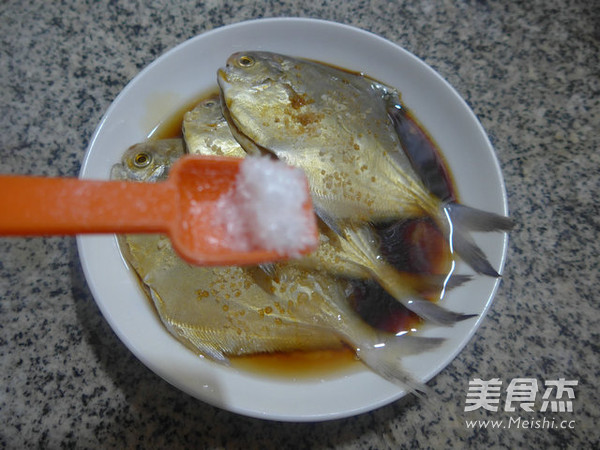 Steamed Pomfret recipe