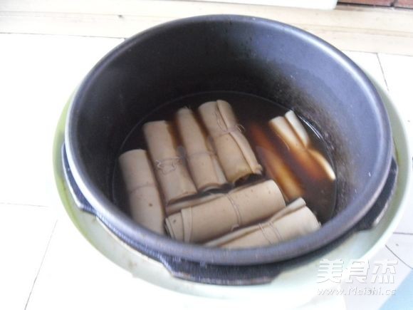 Old Soup Tofu Rolls recipe