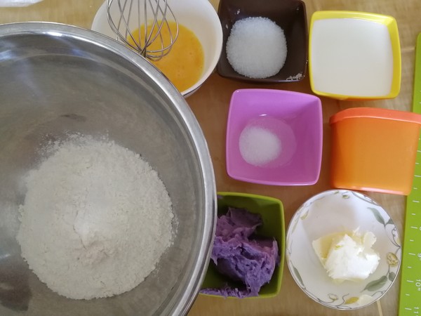 Purple Potato and Taro Mashed Bread recipe