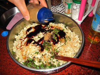 Vegetarian Fried Dumplings with Amaranth and Egg Stuffing recipe