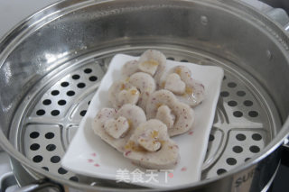 Valentine's Day Cakes of Chinese and Western Walls——the Heart of Rising Up Step by Step recipe