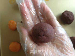 Egg Yolk Bean Paste Mooncakes recipe