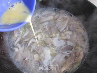 Delicious Shredded Pork and Mushroom Soup recipe