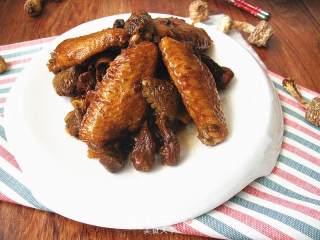 Grilled Chicken Wings with Agaricus recipe