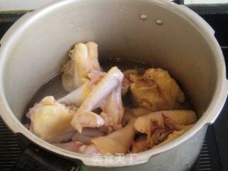 Stewed Chicken with Straw Mushrooms recipe