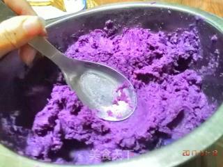 Flying Cake Version ~ Purple Sweet Potato Croissant recipe