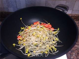 Stir-fried Tofu with Soybean Sprouts recipe