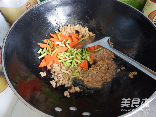 Stir-fried Jelly with Minced Meat recipe