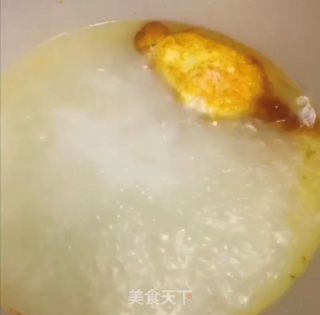 Hongguo Family Recipe: Fried Egg Noodles with Tomato Sauce recipe