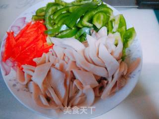 Stir-fry with Green Pepper, Oyster Mushroom and Carrot recipe