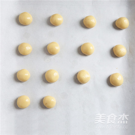 [mid-autumn Traditional Goods] Mooncake with Egg Yolk and Lotus Paste recipe