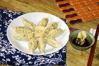 Dumplings with Leek and Pleurotus Eryngii Stuffing recipe