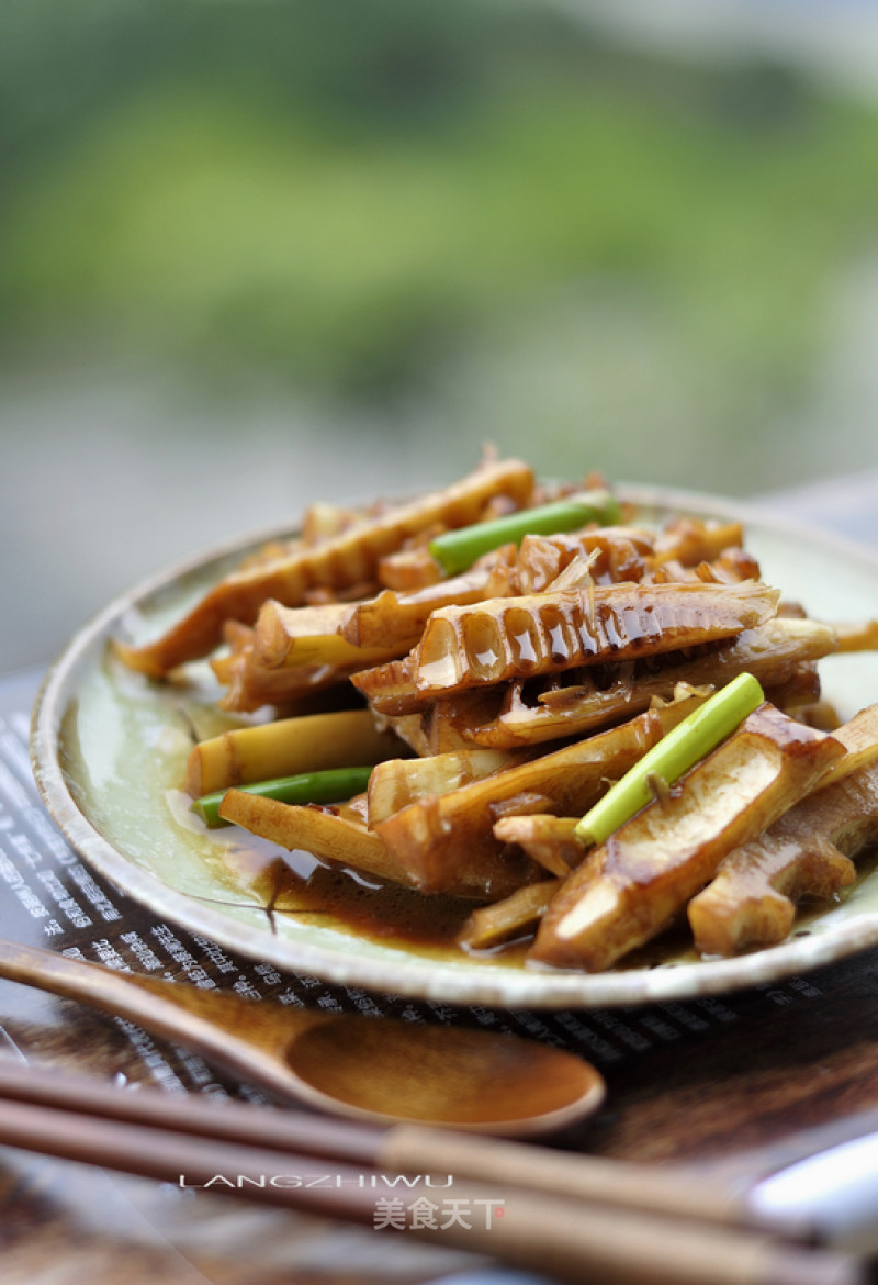 Braised Spring Bamboo Shoots in Oil recipe