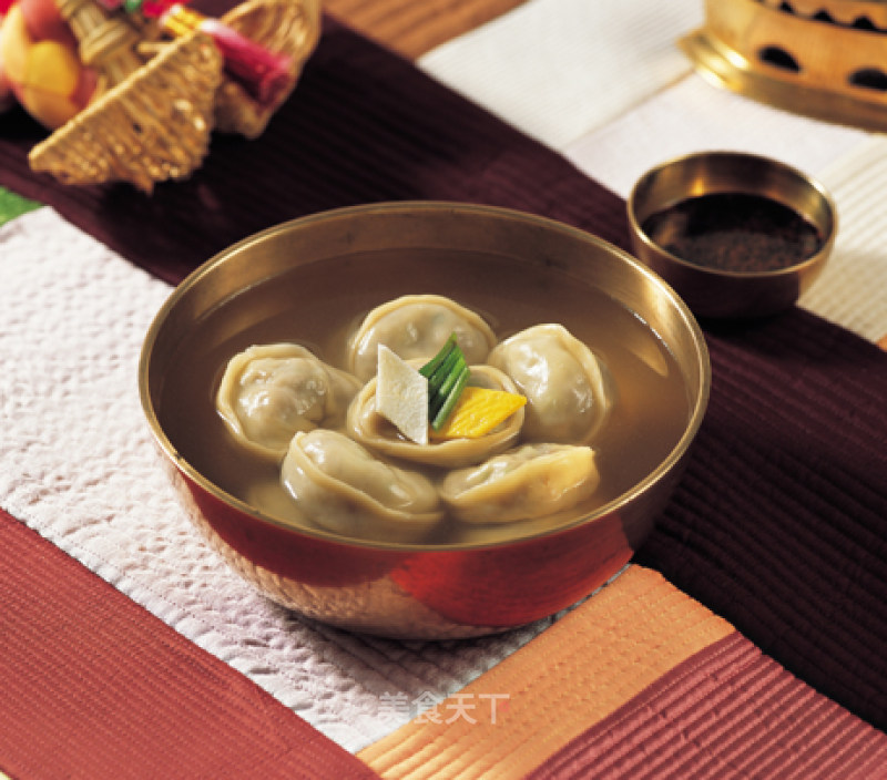 Korean Spicy Cabbage Dumpling Soup recipe