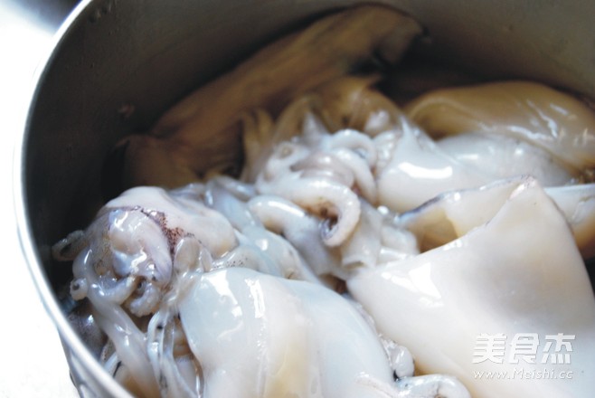 Braised Cuttlefish and Quail Eggs recipe