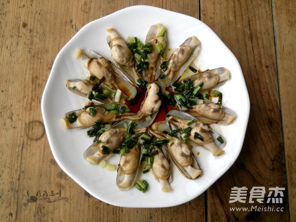 Scallion Razor Clams recipe