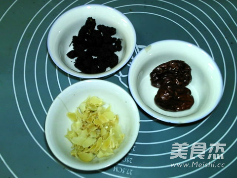 Lily Sang Jujube Soup recipe