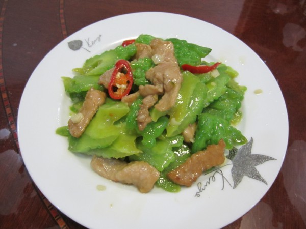 Stir-fried Pork with Bitter Gourd recipe