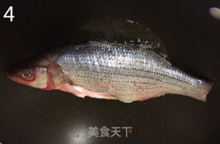 Carrot Shredded Sea Bass Soup recipe