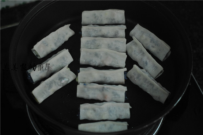 Butterfly Pea Flower Sticky Rice Pot Stickers recipe