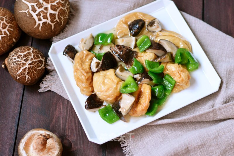 Stir-fried Gluten with Shiitake Mushrooms recipe