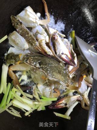 [rabbit Loves Kitchen] Fried Crab with Ginger and Spring Onion recipe