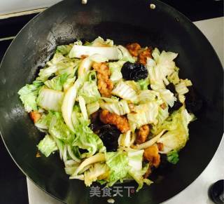 Stewed Vermicelli with Crispy Pork and Cabbage recipe
