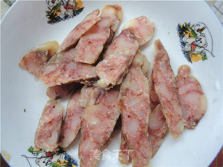 Stir-fried Cabbage with Sausage recipe