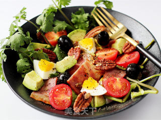 Healthy and Delicious [bacon Dried Fruit and Mixed Vegetable Salad] recipe